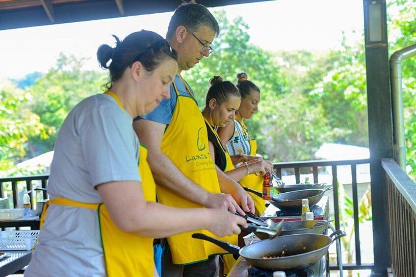 Thai Cooking and Market Tour in Koh Lanta 3