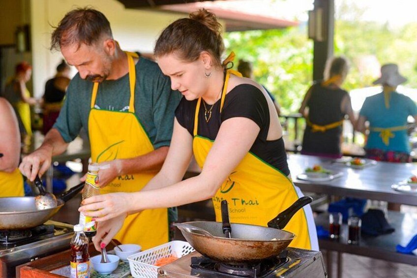 Thai Cooking and Market Tour in Koh Lanta 3