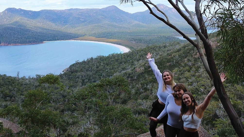 1 Day Launceston to Hobart via Wineglass Bay active day trip 1
