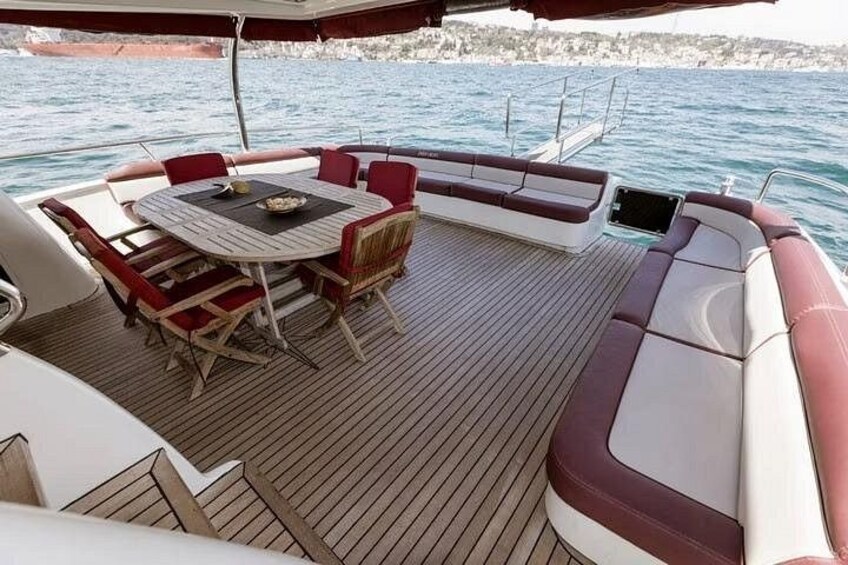 Private Bosphorus Yacht Cruise Luxury Tour 2