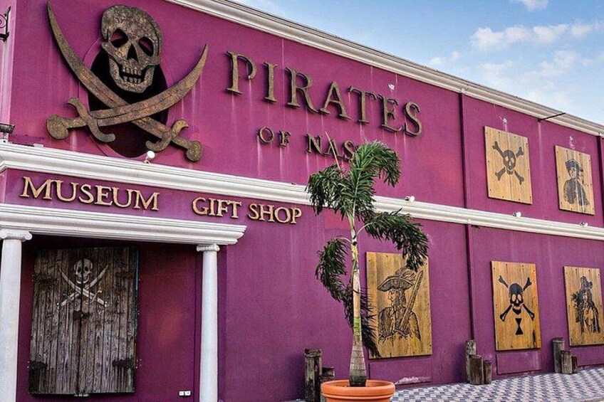 We will pass the pirates museum. Great place to take photos. 2
