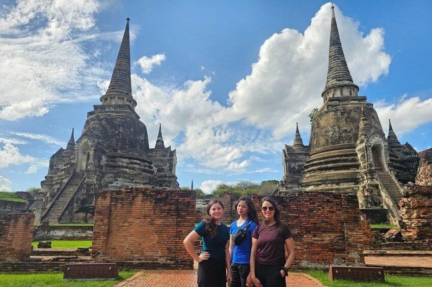 Railway and Floating market & Ayutthaya Private Premium 3