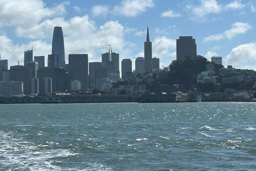 Alcatraz Inside Tour With Ferry, Free Audio and Night Option 5