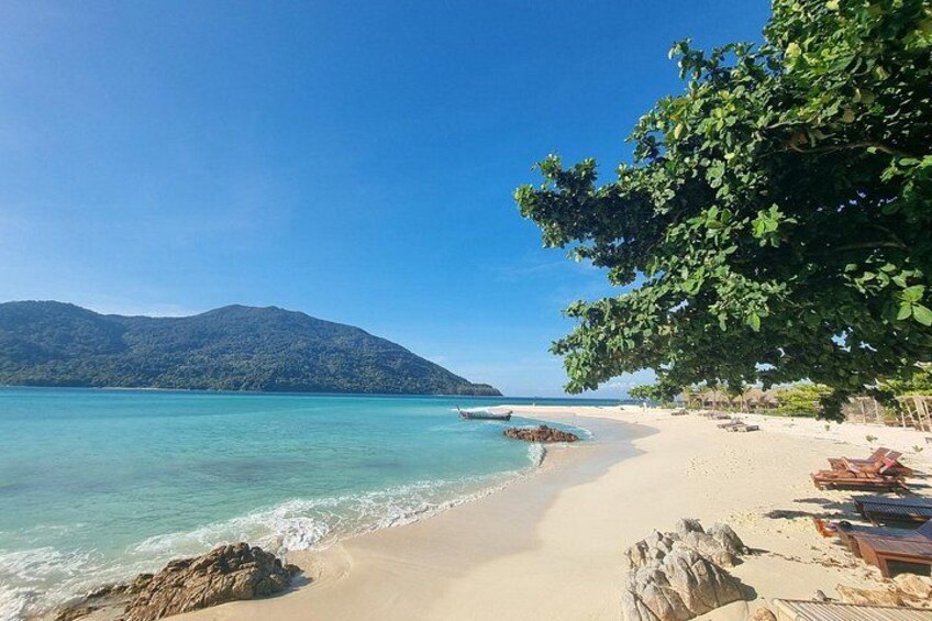 Koh Lipe 5 Islands Snorkeling Trip by Private Longtail Boat 2