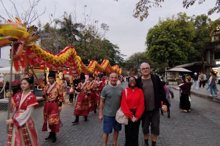 Day Tour to Shenzhen from Hong Kong by High Speed Bullet Train 4