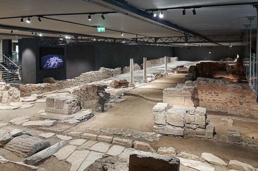 Private tour enjoy all the Landmarks and sights of Thessaloniki 2