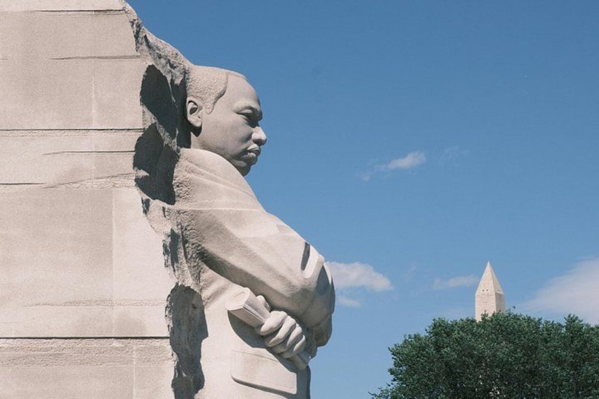 DC History & Monuments 5+Stops Guided Small Group Cruiser Tour 2