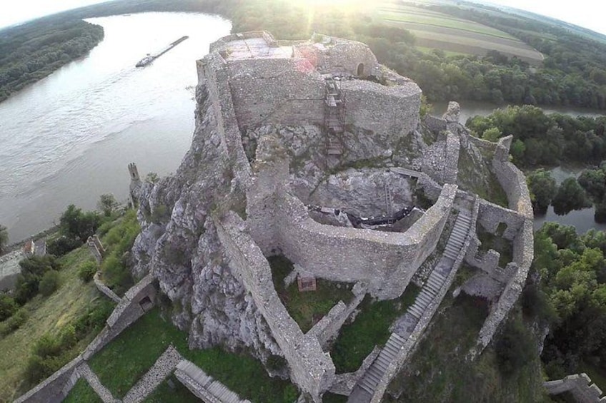 Devin Castle 4