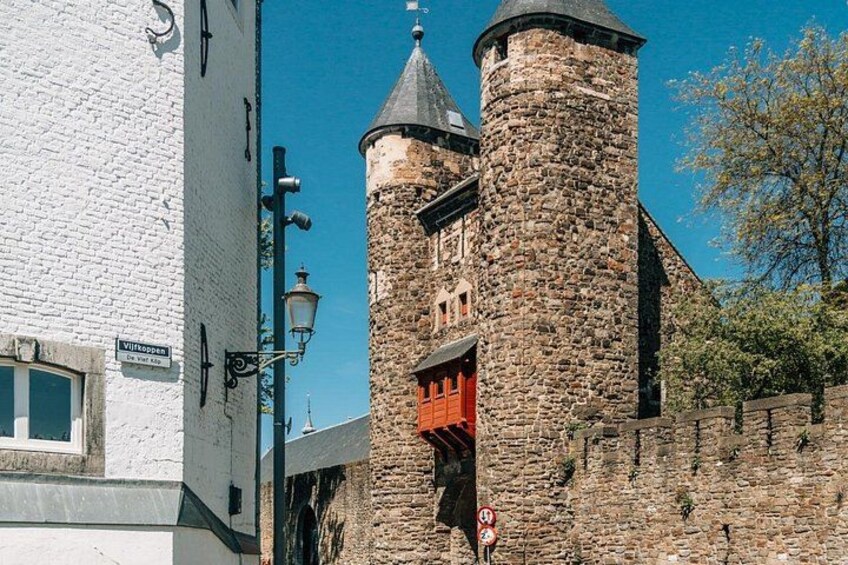 Maastricht Highlights Tour with an official Maastricht Guide 2