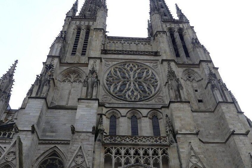 Bordeaux: Eleanor of Aquitaine & Medieval Bordeaux Tour 3