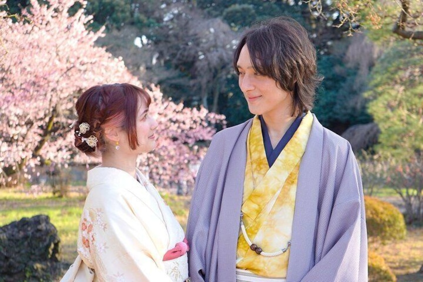 Tokyo: Kimono Rental inside Shinjuku Gyoen National Garden 1
