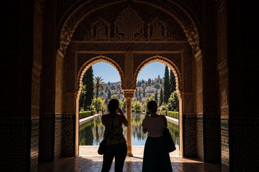 Alhambra Ticket with Audio Guide in Granada 2