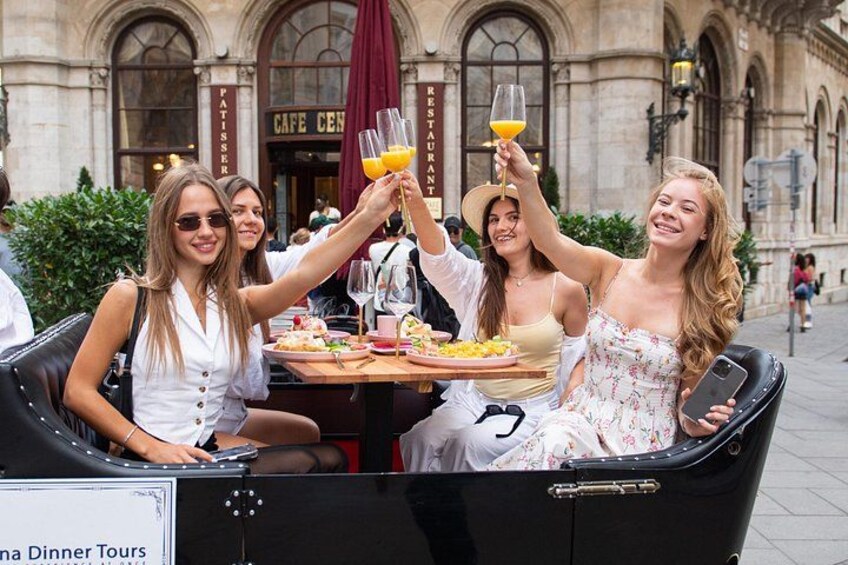 Morning in Vienna: Oldtimer City Tour with Breakfast Flair 2