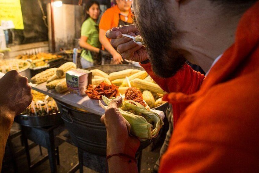 A Hidden Foodie Experience in Mercado de Jamaica 3