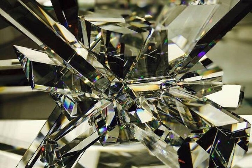 Crystal formation of Arik Levy 4