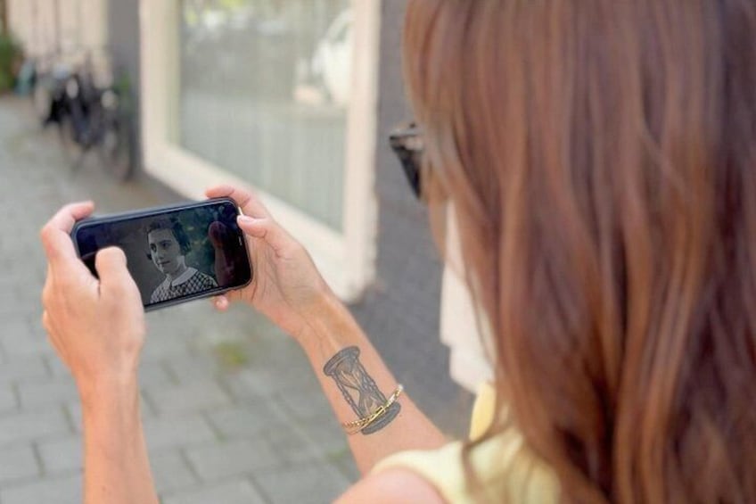 Anne Frank Walk: An AI Immersive Mobile Guided Tour in Amsterdam 3