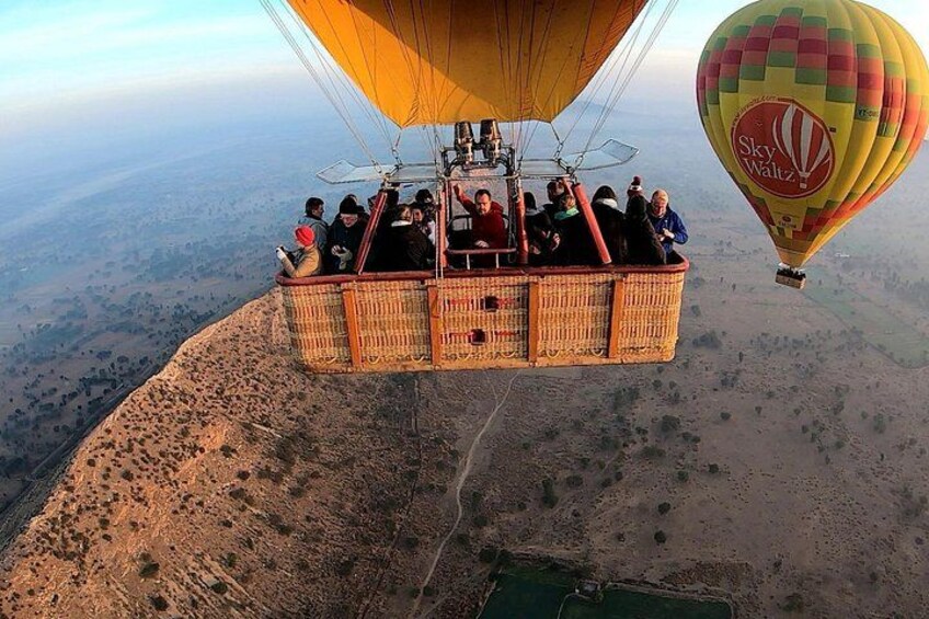 SkyWaltz Hot Air Balloon Safari 2