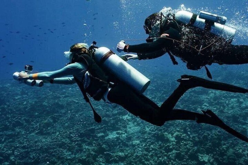 Diver Propulsion Vehicle (DPV) Scuba Dive 2