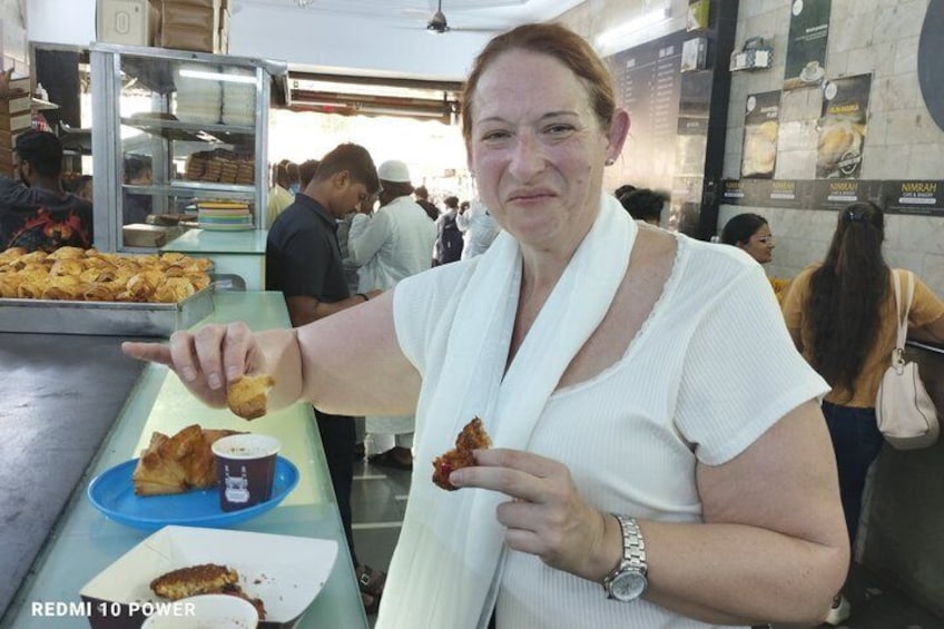 Hyderabad : Evening Street Food Tasting with Guided Old City Tour 3