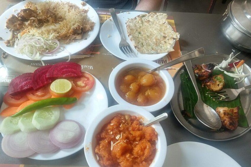 Hyderabad: Evening Street Food Tasting with Guided Old City Tour 2