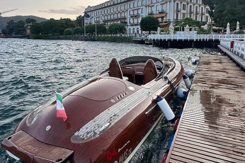 Private Lake Como Tour by Classic Wooden Boat 1