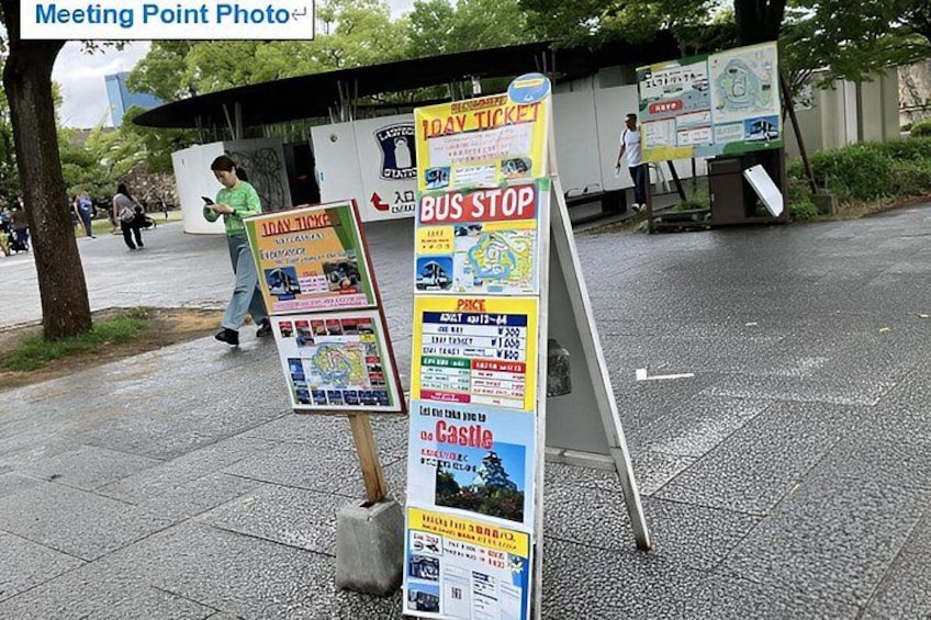 Osaka Castle Walking Tour and Castle Tower Admission 2