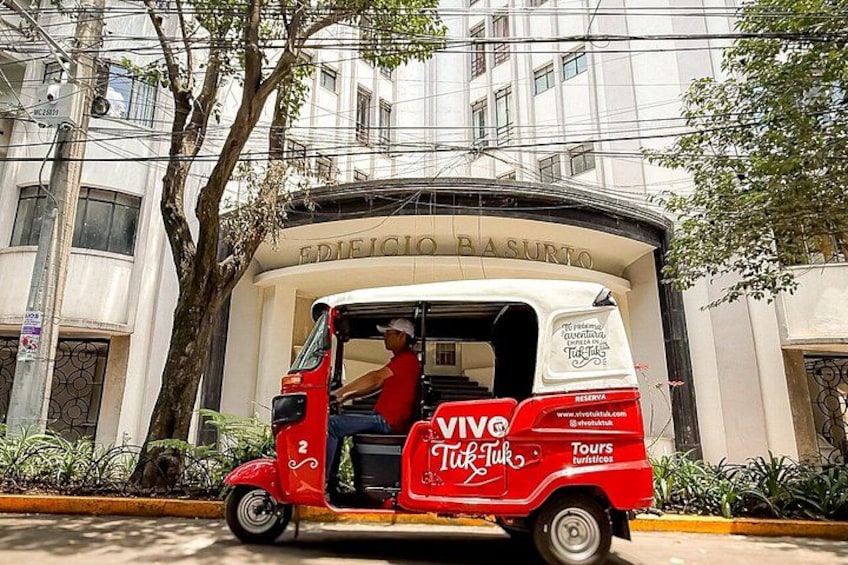 Tuk Tuk Tour of Rome and Condesa on CDMX 1