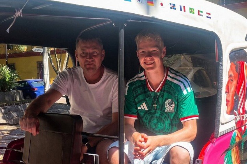 Tuk Tuk Tour of Rome and Condesa on CDMX 2