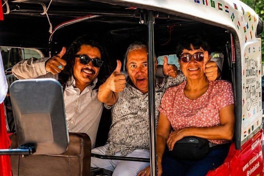 Tuk Tuk Tour of Rome and Condesa on CDMX 4