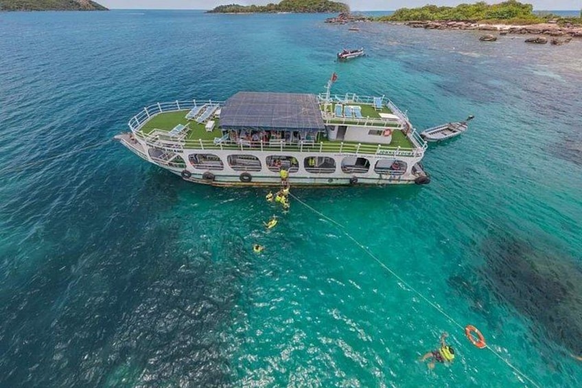 Phu Quoc Island Hopping and Snorkeling Tour with Lunch 2