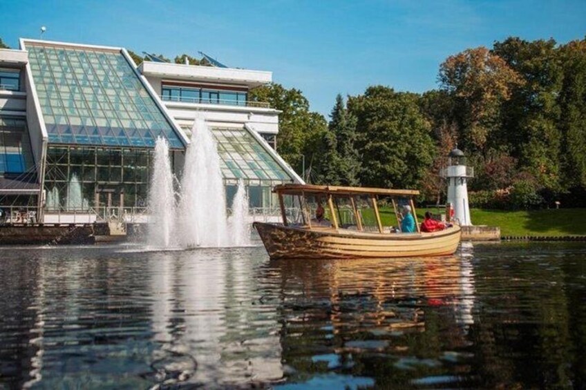 Your Private City Tour in Riga By Lux Car &Guide 5