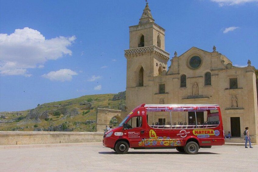 Panoramic Tour of the Sassi of Matera in Open-Bus with House-Cave 1
