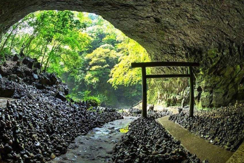 Fukuoka: Mt.Aso, Miyazaki, Takachiho Gorge with Beef Lunch Tour 2