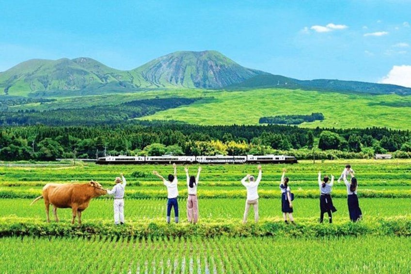 Fukuoka: Mt.Aso, Miyazaki, Takachiho Gorge with Beef Lunch Tour 4