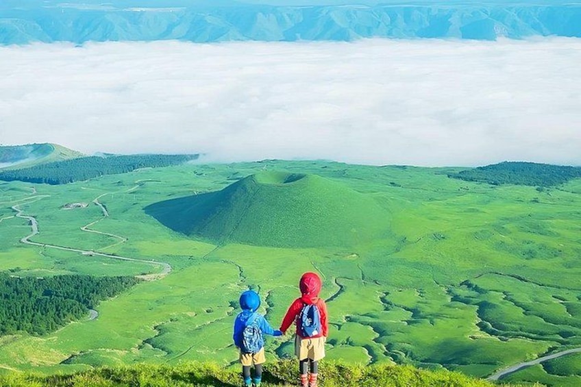 Fukuoka: Mt.Aso, Miyazaki, Takachiho Gorge with Beef Lunch Tour 3