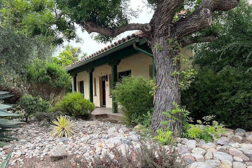 Santa Monica's Lush Gardens, Trees & Neighborhoods: Private walk 3