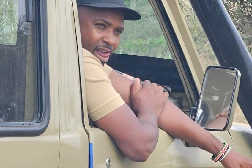 Half Day Tour Nairobi National Park With 4*4 Vehicle 2