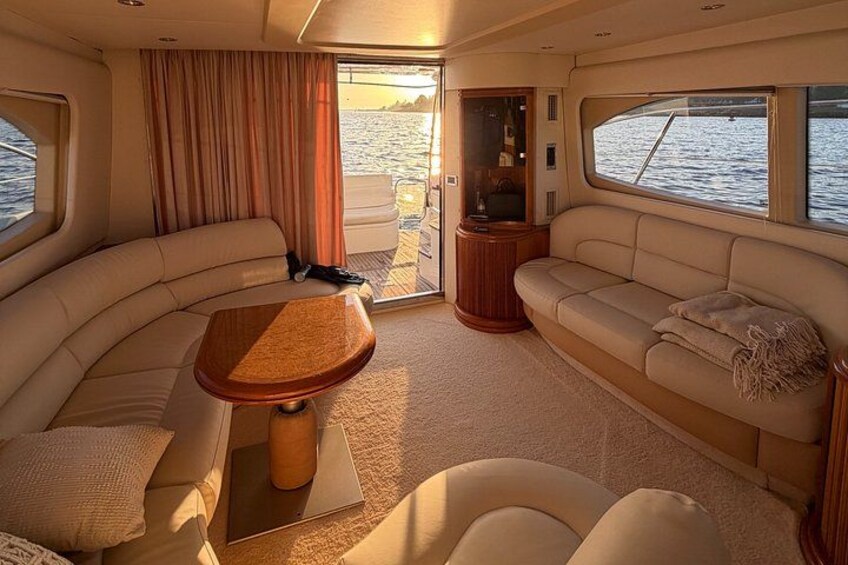 Porto: Luxury Yacht Cruise with wine, snacks & 7 bridges 5
