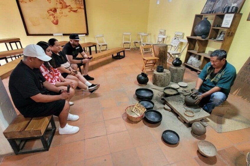 Monte Alban for 3hrs, Black Pottery and Alebrijes with Admissions 4