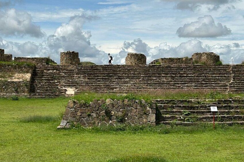 Monte Alban for 3hrs, Black Pottery and Alebrijes with Admissions 3