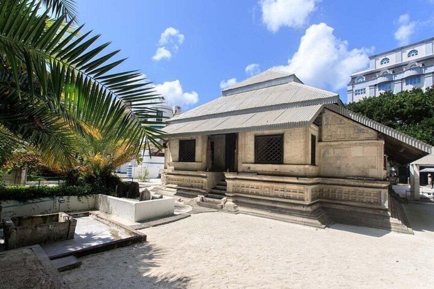 Maldives: Male City Highlights Tour by Car with Local Guide 3
