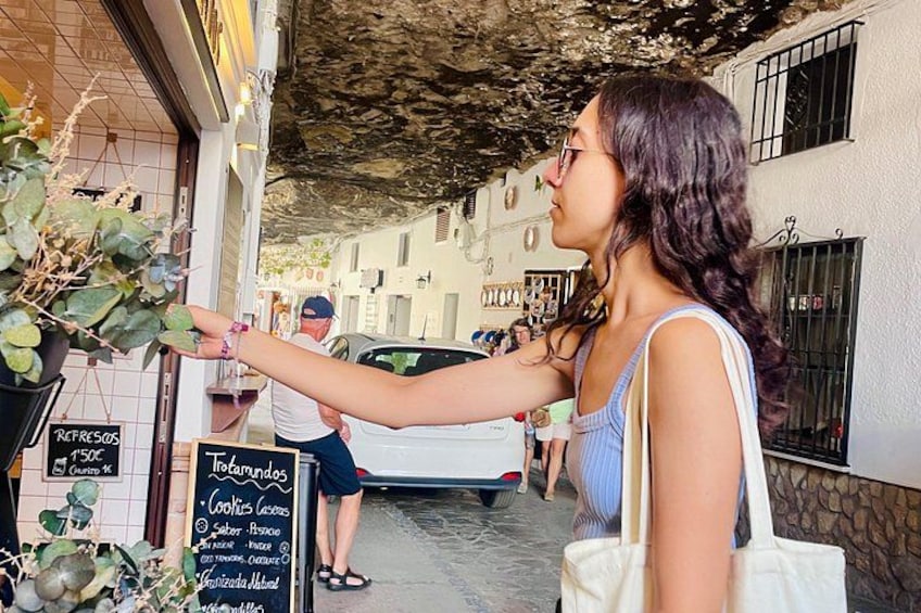 Day in Pueblos Blancos and Ronda from Seville/ Small groups 2