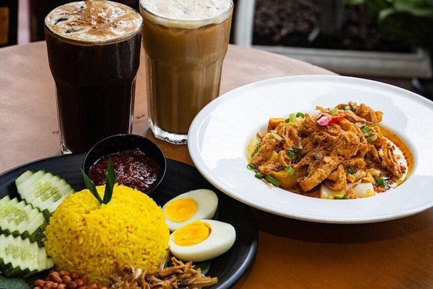 Small Group Melaka Flavours Food and Culture Tour 1