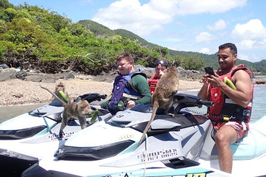 Pattaya Private Jet Ski 5 Landmarks 4h Tour 2