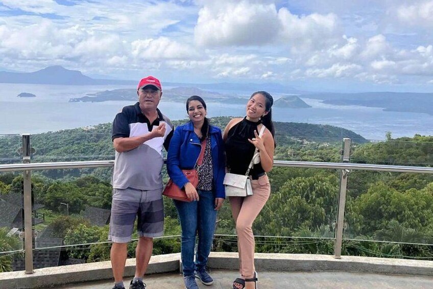Manila Tagaytay Highlands Tour Scenic Ridges and Fairytale Castle 2