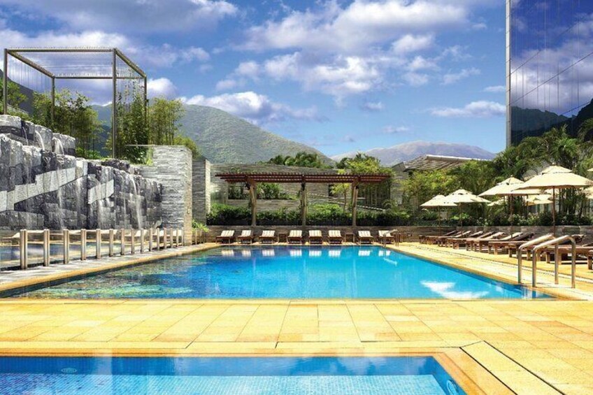 Outdoor Pool, Novotel Citygate Hong Kong 1