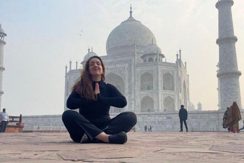 Taj Mahal and Agra Private Day Tour from Delhi with 5 Star Lunch 2