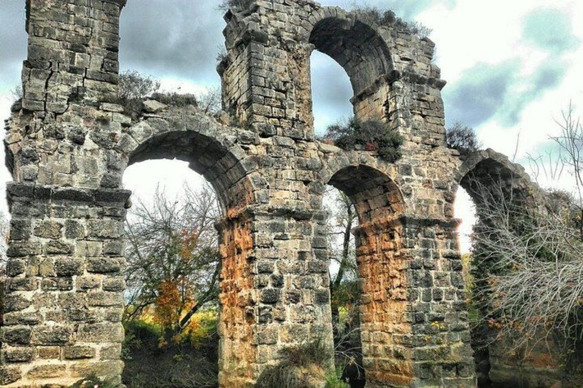 Historical Roman remnants surrounded by nature 3