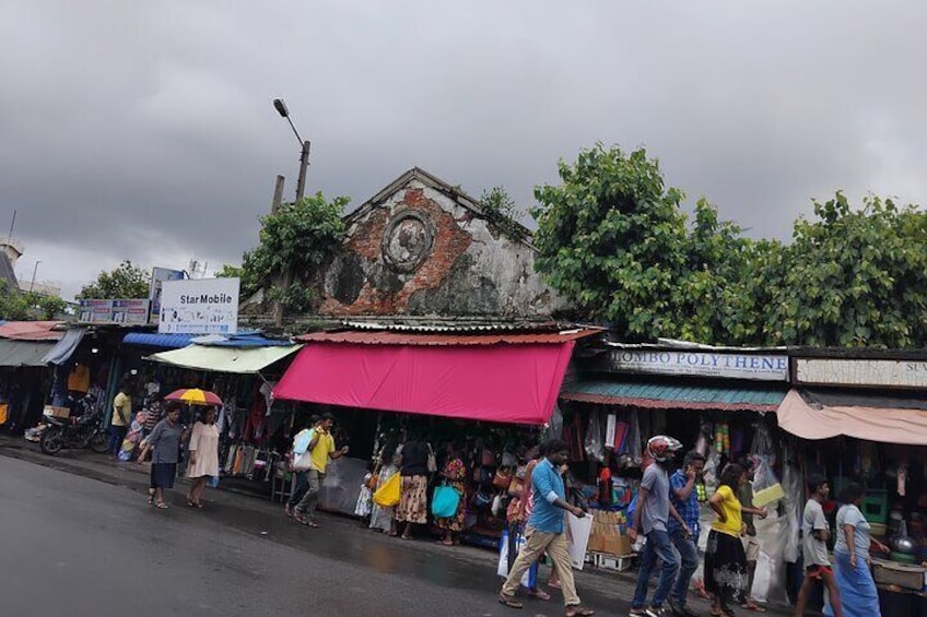 Explore Cultural Colombo and Local Cuisine Tour by Bus 5