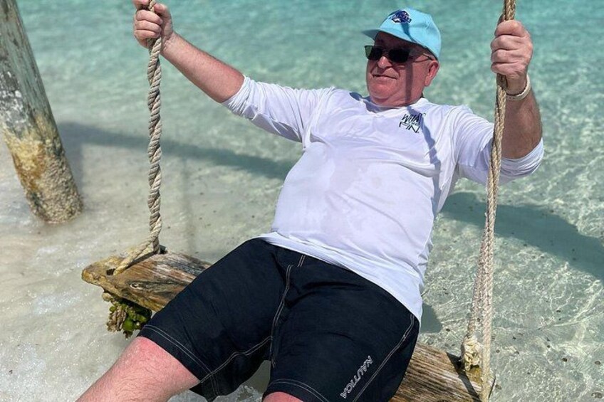 3 islands Tour with snorkelling ,Pigs, Turtles & beach club lunch 2